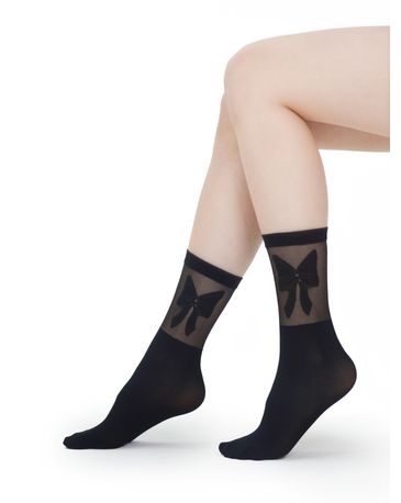 Mademoiselle Ribbon (c.)